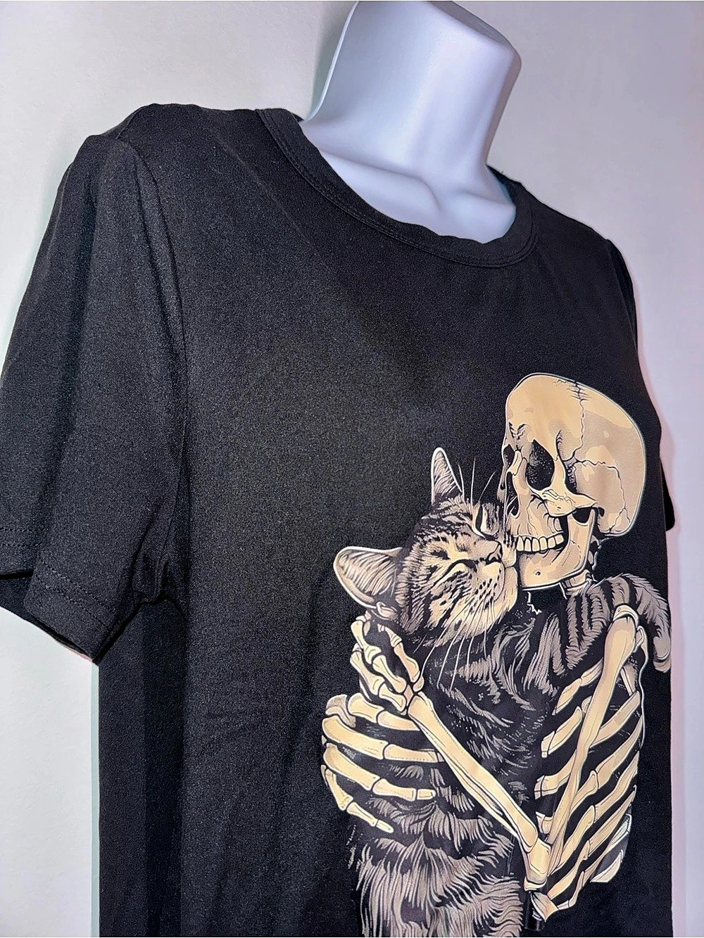 Black Skeleton & Cat Graphic T-Shirt - Picture 3 of 5